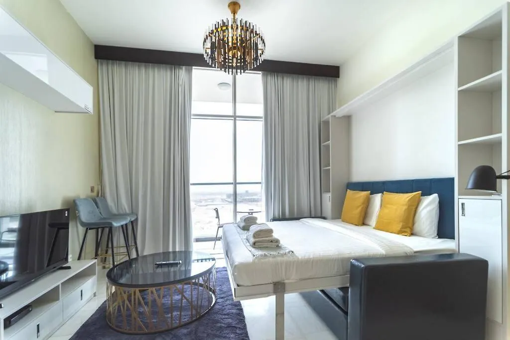 Cosy Studio With Luxurious Pool In Business Bay- Bayz Tower Apartment Dubai United Arab Emirates